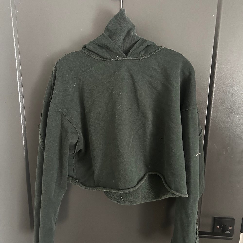 Alo cropped yoga sweater